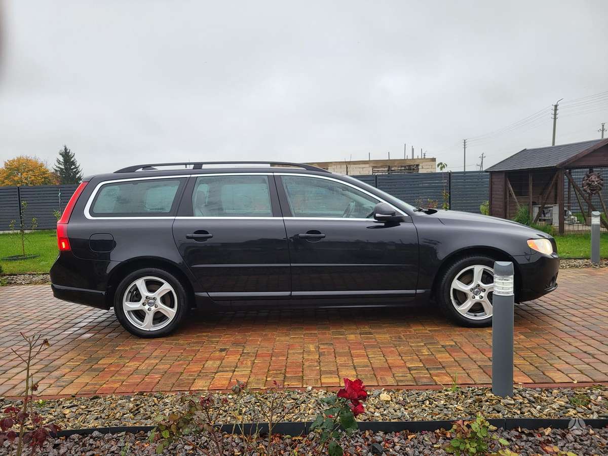 Volvo V70, 2.0 l., wagon