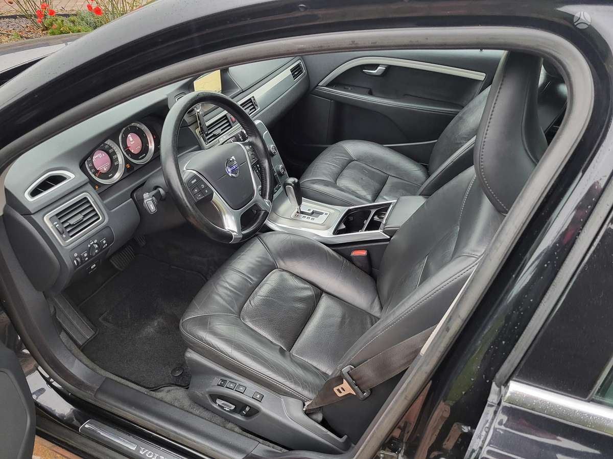 Volvo V70, 2.0 l., universalas