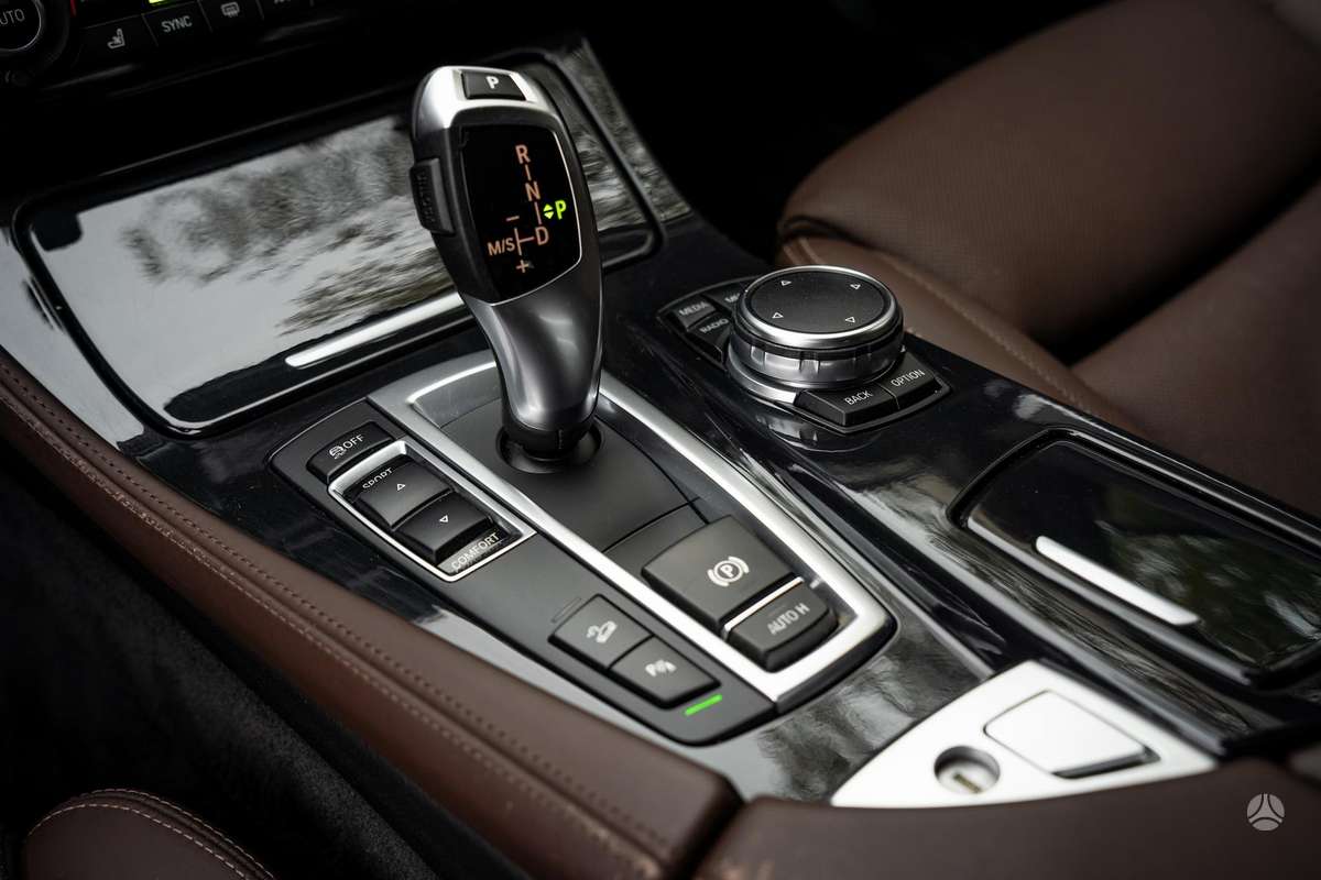BMW 520, 2.0 l., universalas