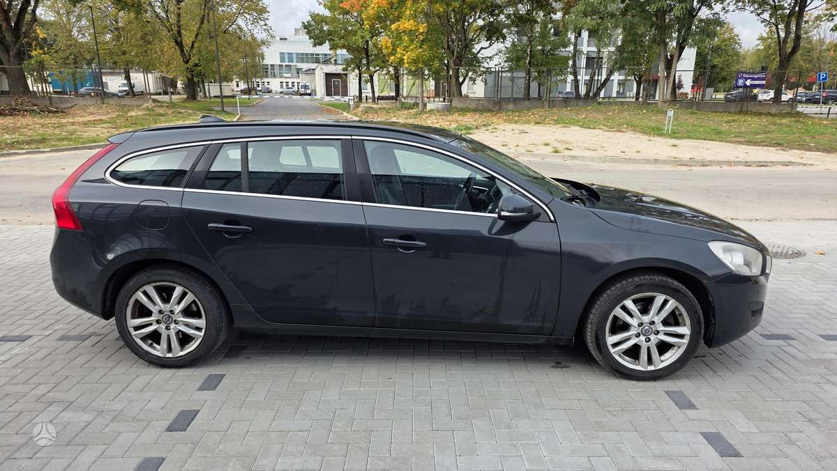 Volvo V60, 2.0 l., Универсал