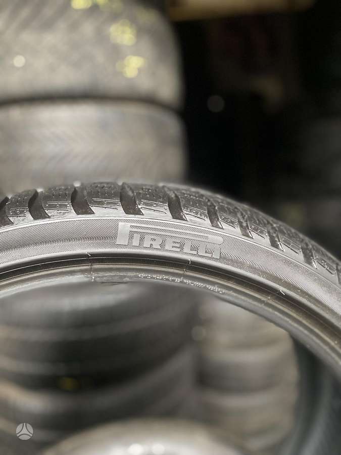 Pirelli, winter 235/35 R20