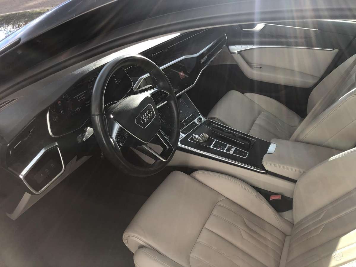 Audi A6, sedanas