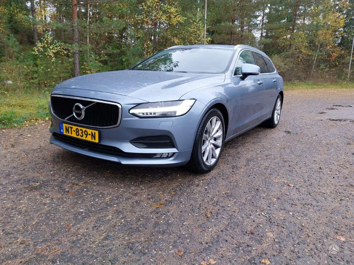 Volvo V90, universalas