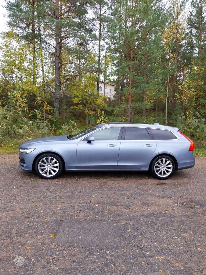 Volvo V90, universalas