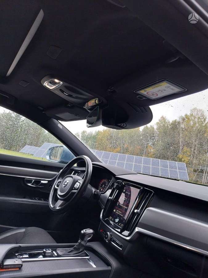 Volvo V90, Универсал