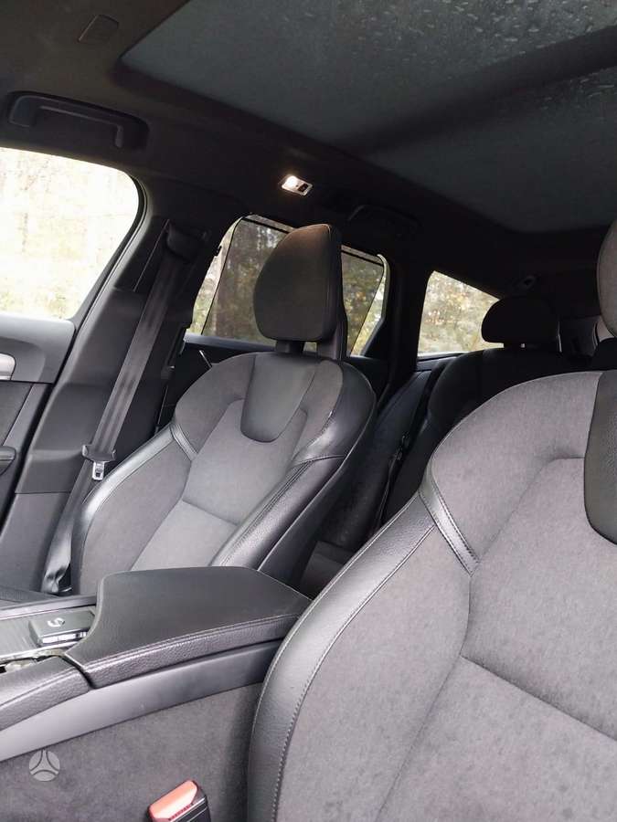 Volvo V90, universalas