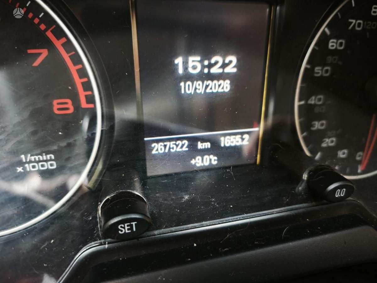 Audi Q5, 2.0 l., off-road / crossover