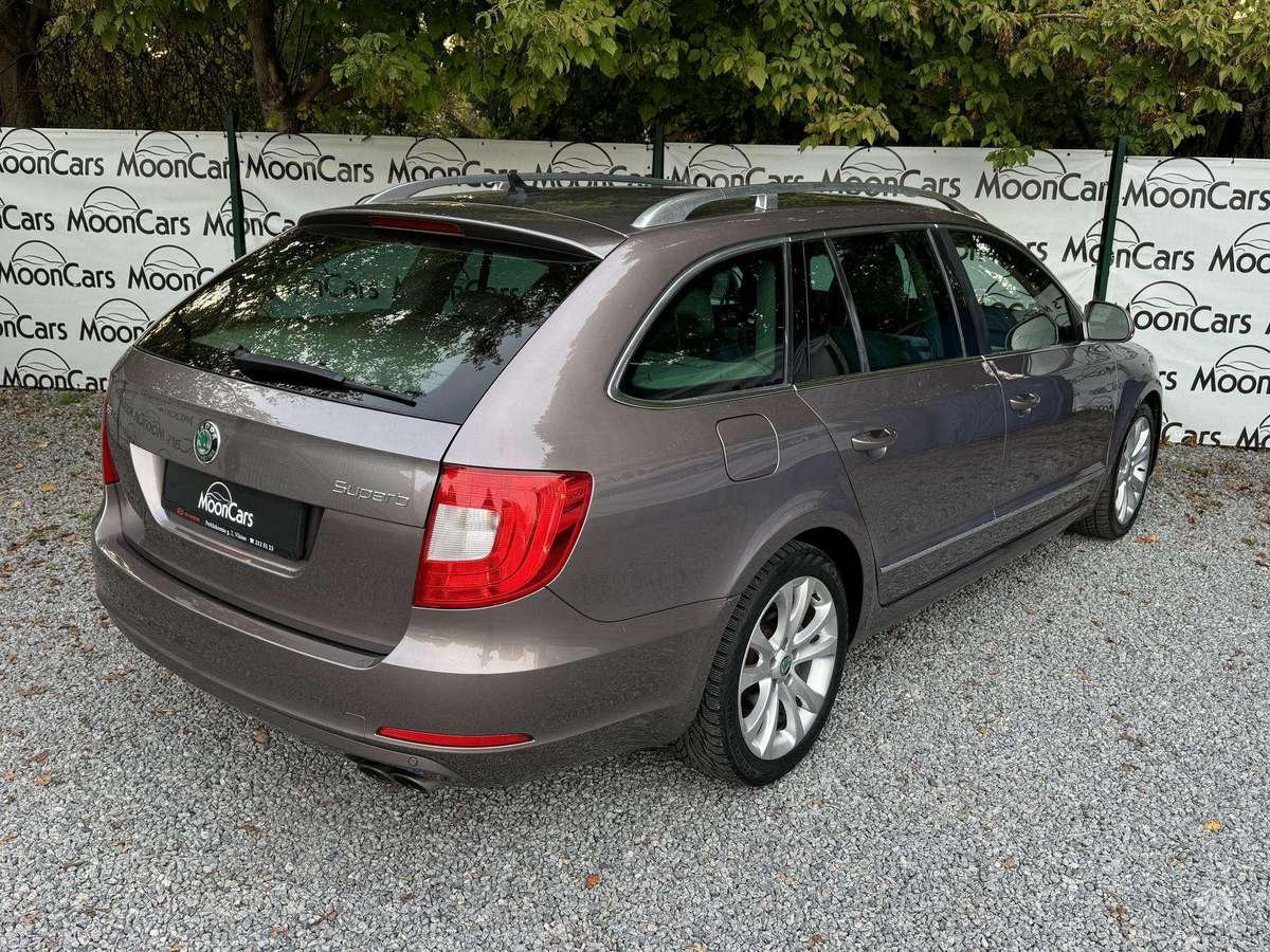 Skoda Superb, 2.0 l., wagon