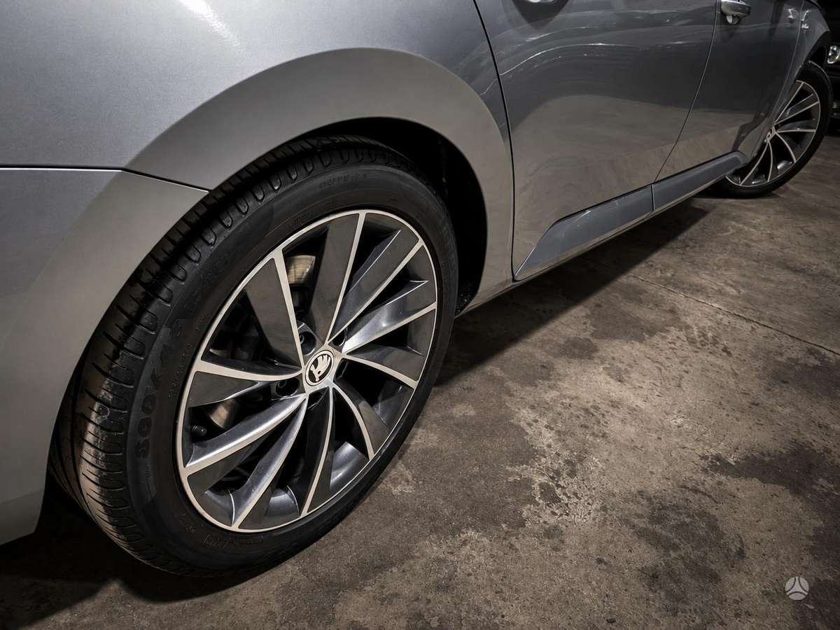 Skoda Superb, 2.0 l., Универсал