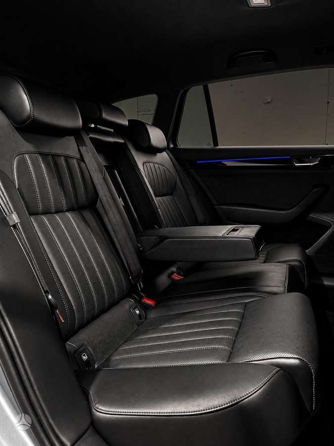 Skoda Superb, 2.0 l., Универсал