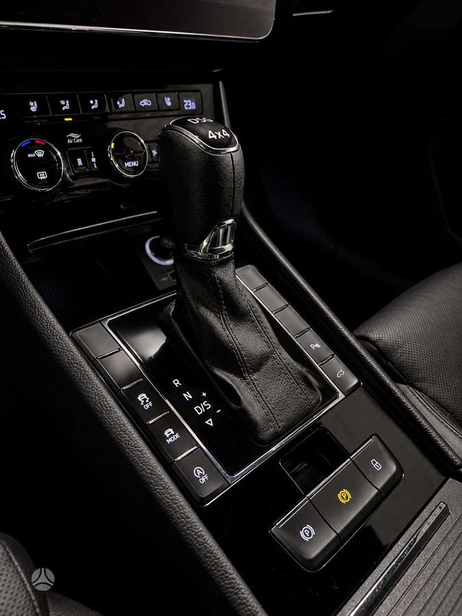 Skoda Superb, 2.0 l., Универсал