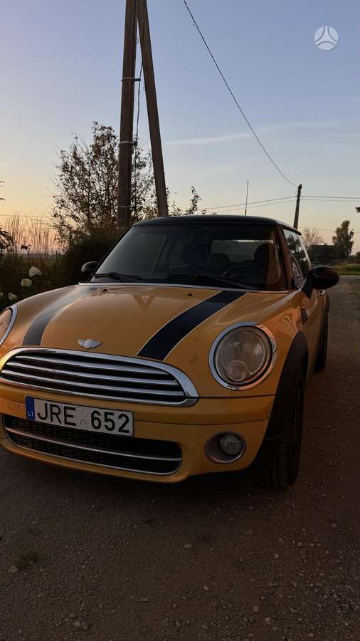 Mini Cooper, 1.6 l., hatchback