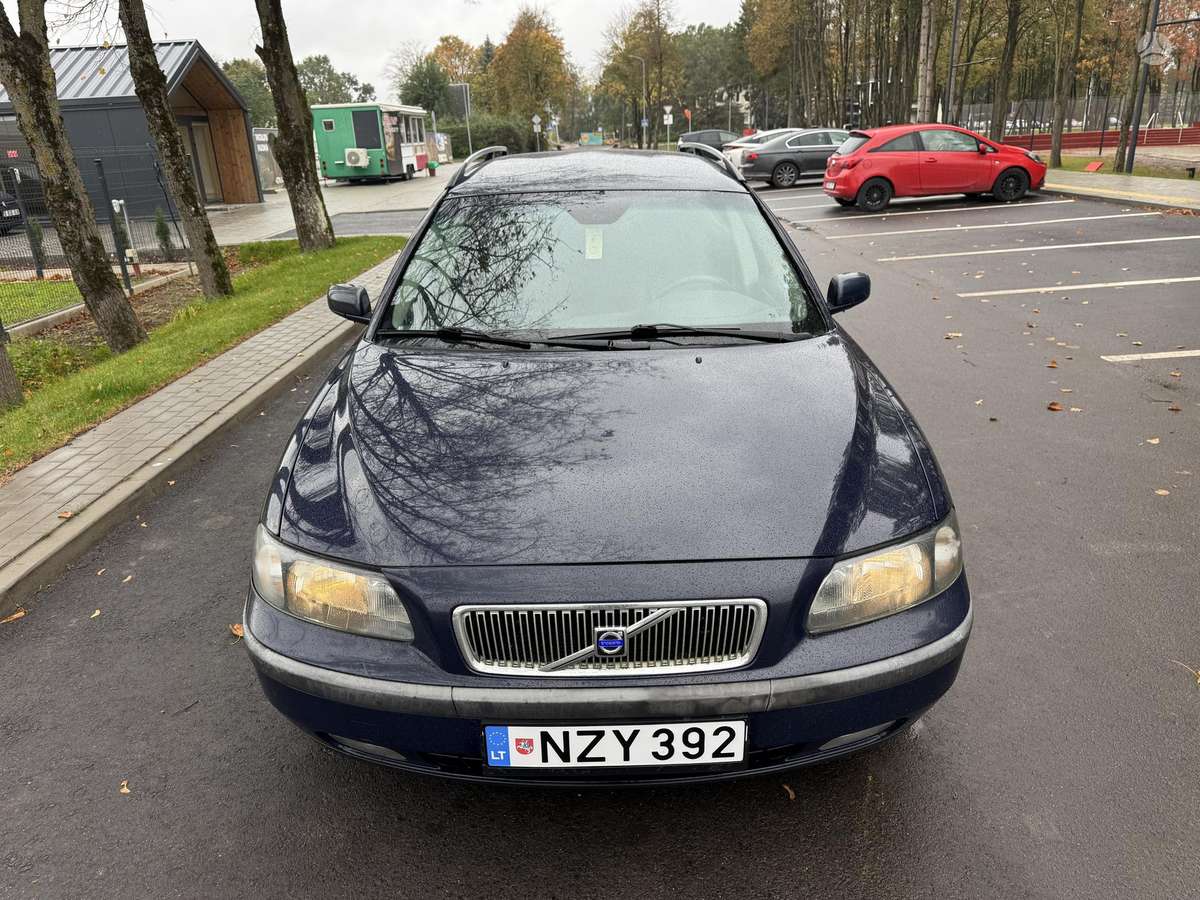 Volvo V70, 2.4 l., universalas