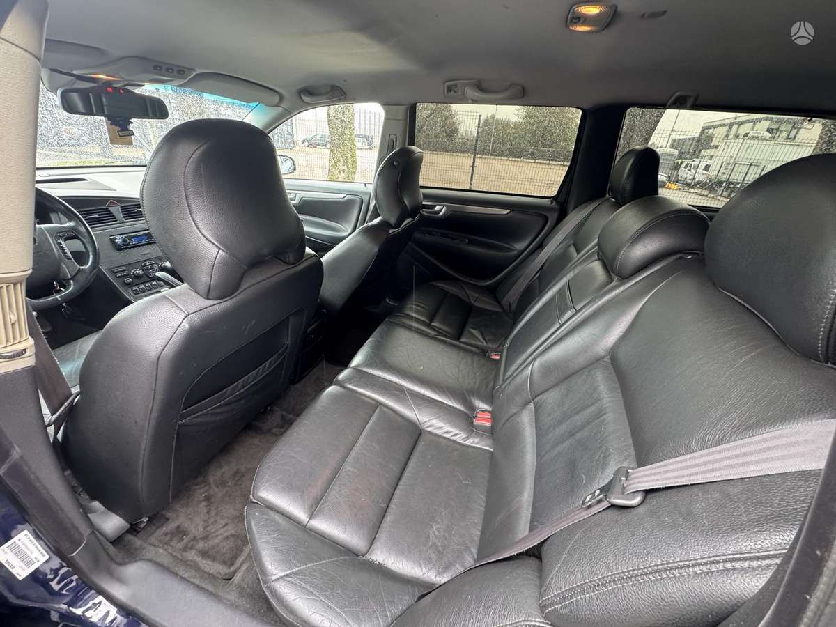 Volvo V70, 2.4 l., wagon