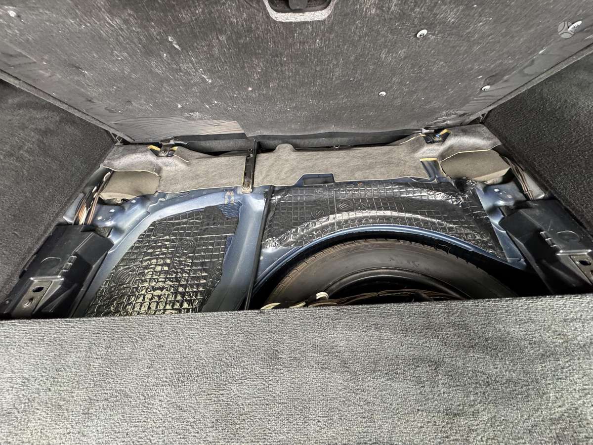 Volvo V70, 2.4 l., universalas