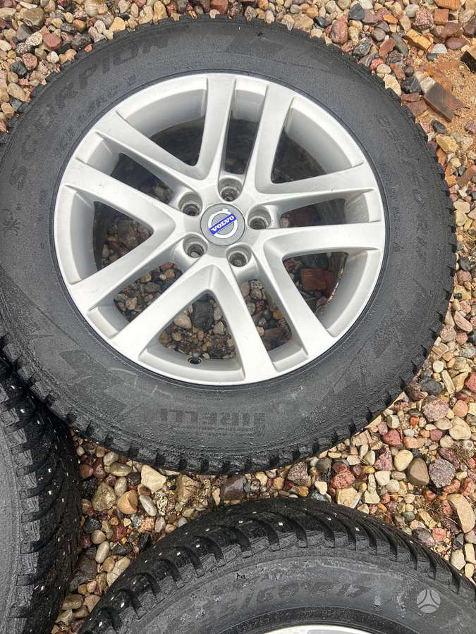 Volvo XC70, 2.4 l., wagon