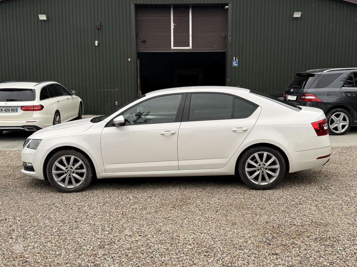 Skoda Octavia, 1.6 l., hatchback