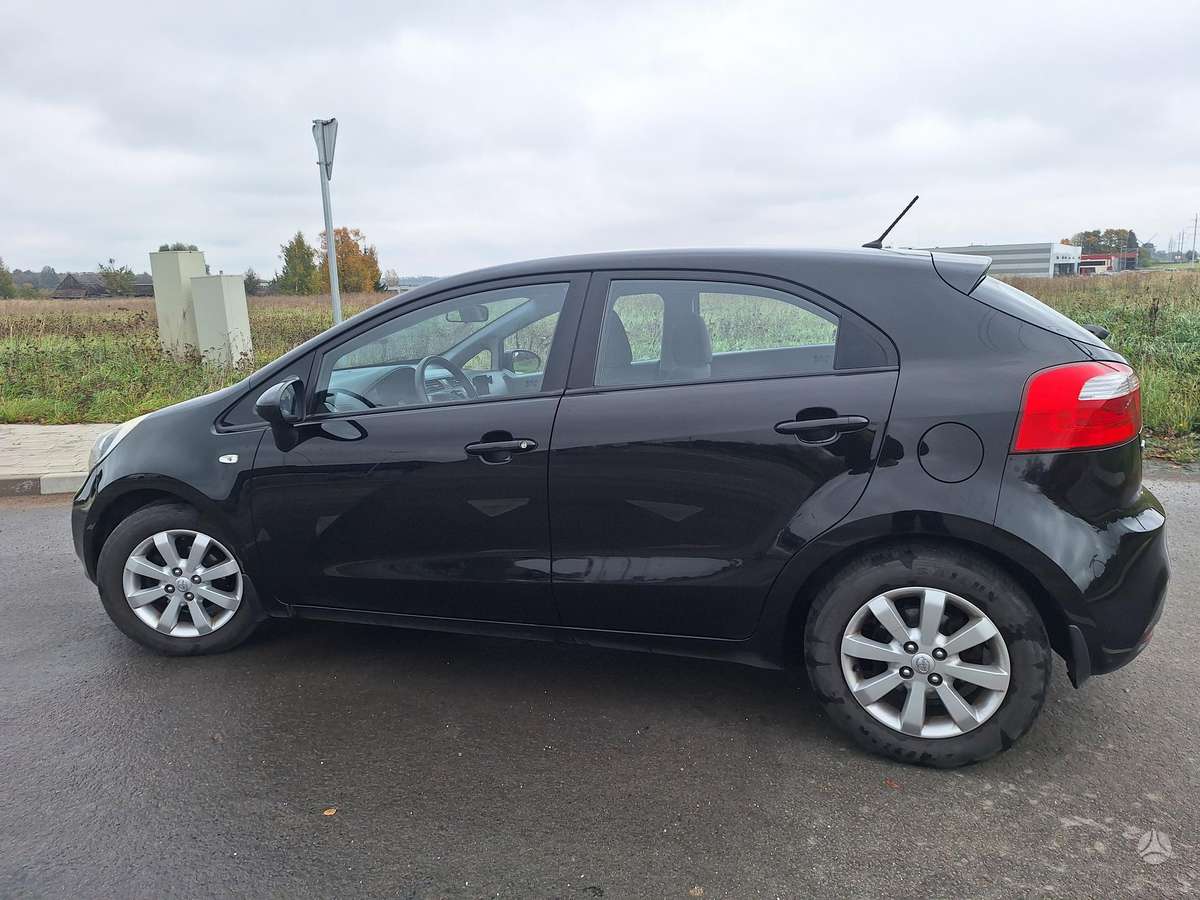 Kia Rio, 1.3 l., hatchback