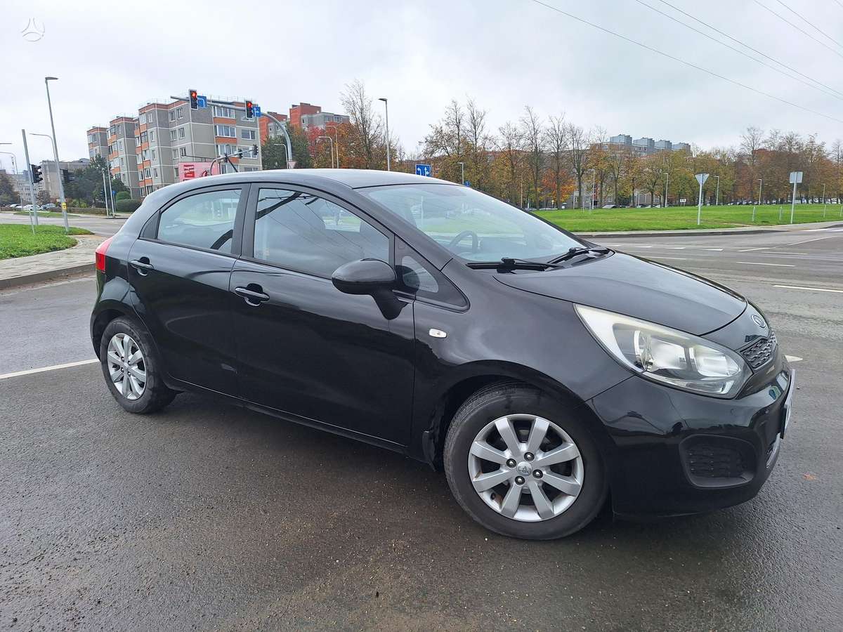 Kia Rio, 1.3 l., Хэтчбек