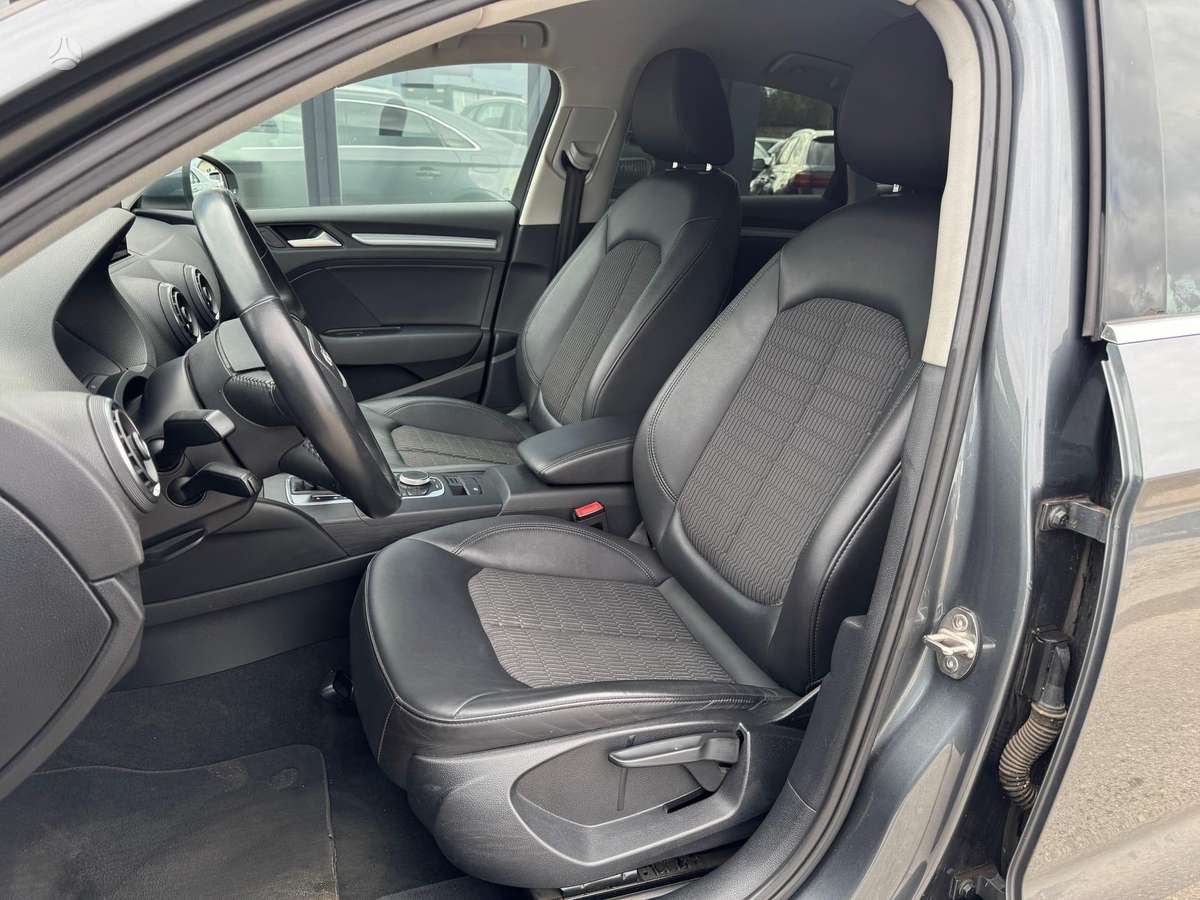 Audi A3, 1.4 l., Седан