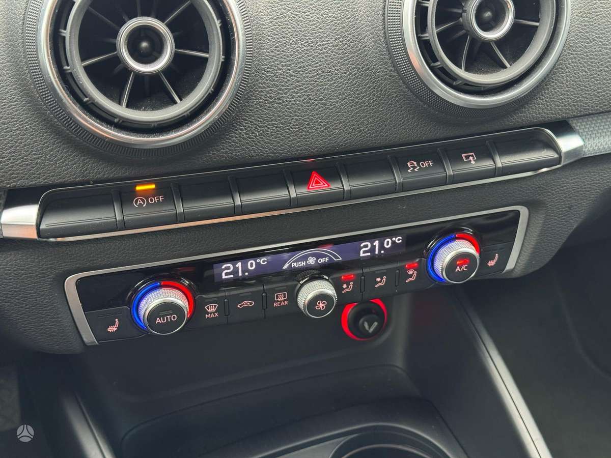 Audi A3, 1.4 l., Седан