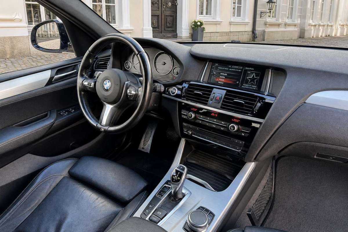 BMW X3, 3.0 l., off-road / crossover