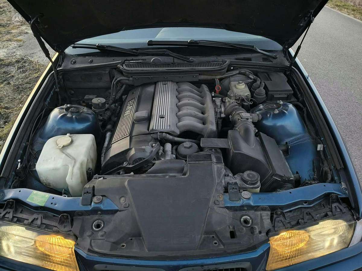 BMW 320, 2.0 l., wagon