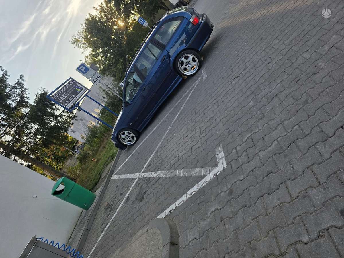 BMW 320, 2.0 l., wagon