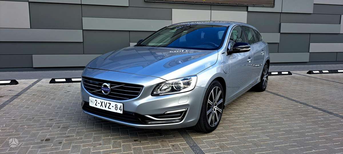 Volvo V60, Универсал