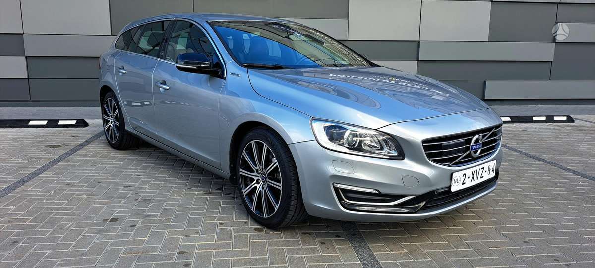 Volvo V60, Универсал