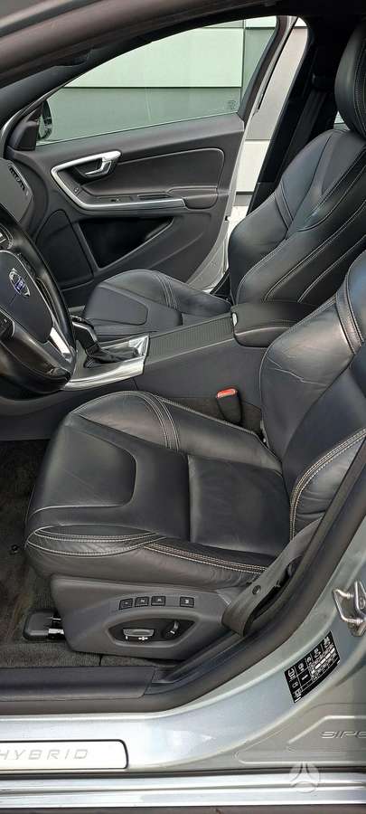 Volvo V60, wagon