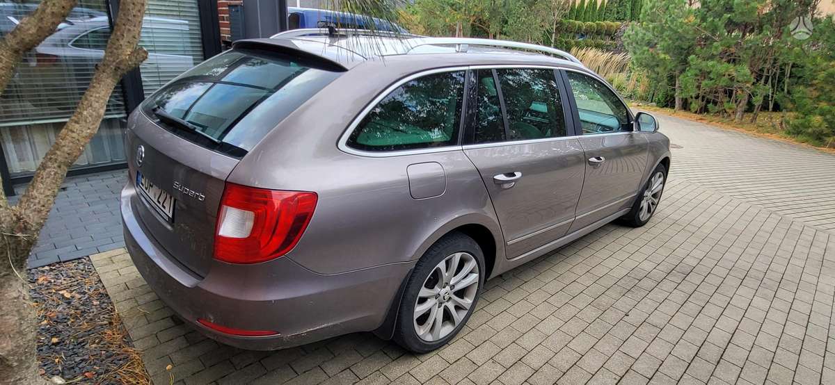 Skoda Superb, 2.0 l., universalas