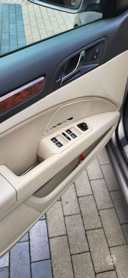 Skoda Superb, 2.0 l., universalas