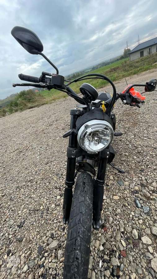 Ducati Scrambler 800cc, street / klasikiniai