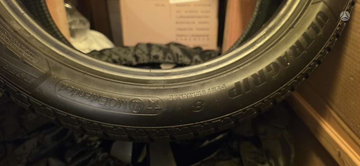 Goodyear UltraGrip 8 Performance, всесезонные 245/45 R18