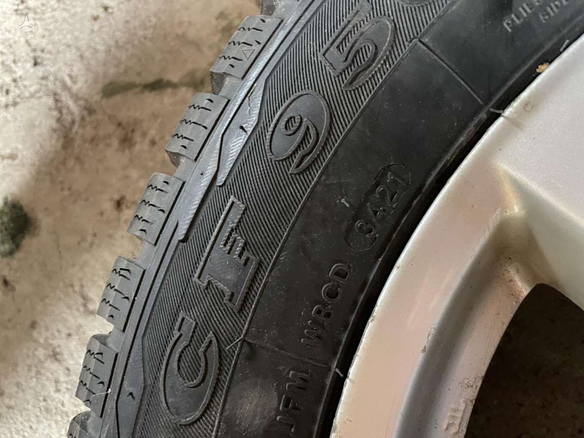 Pirelli, зимние 215/60 R17