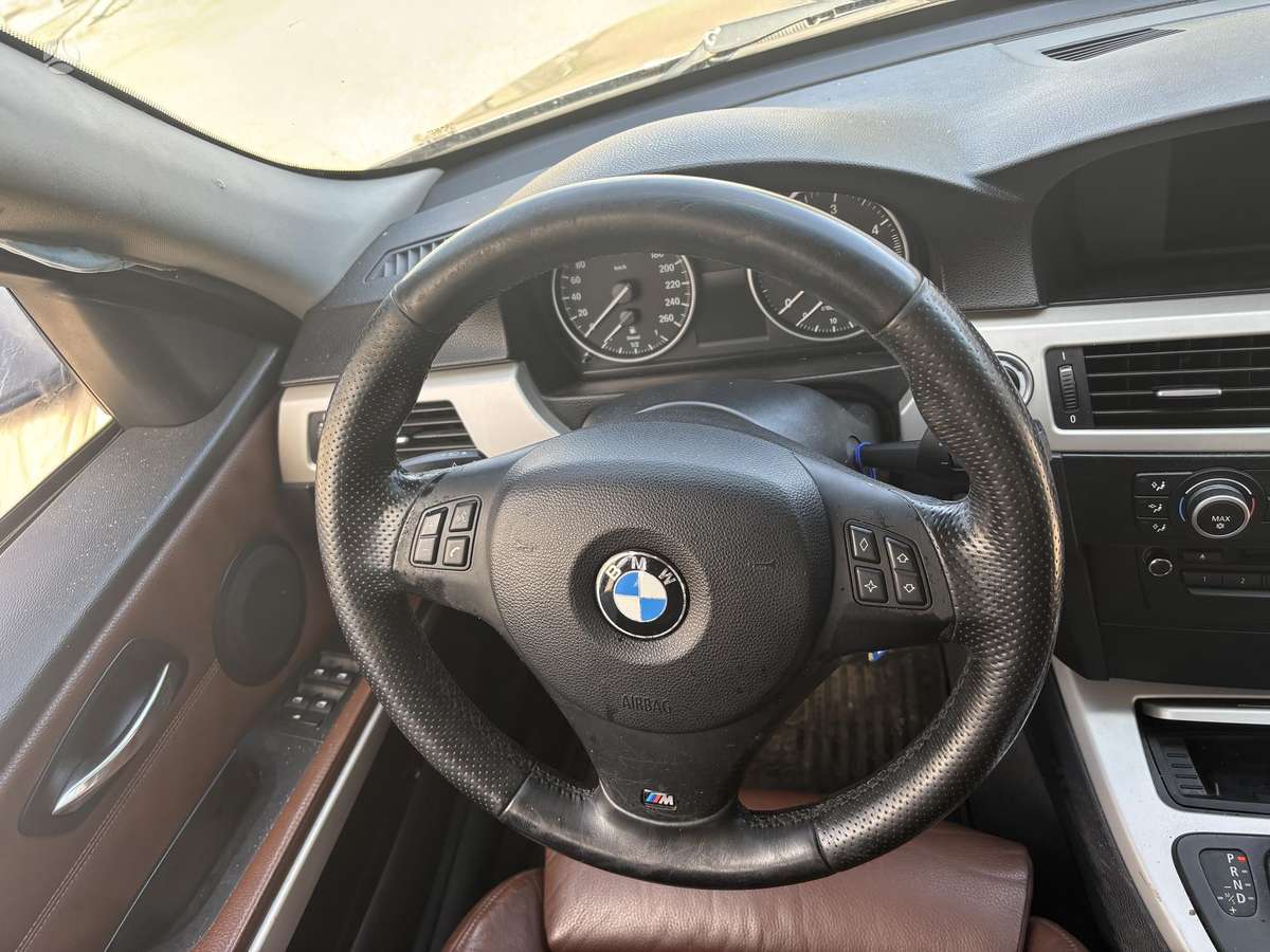 BMW 320 по частям. Spalvos kodas a52