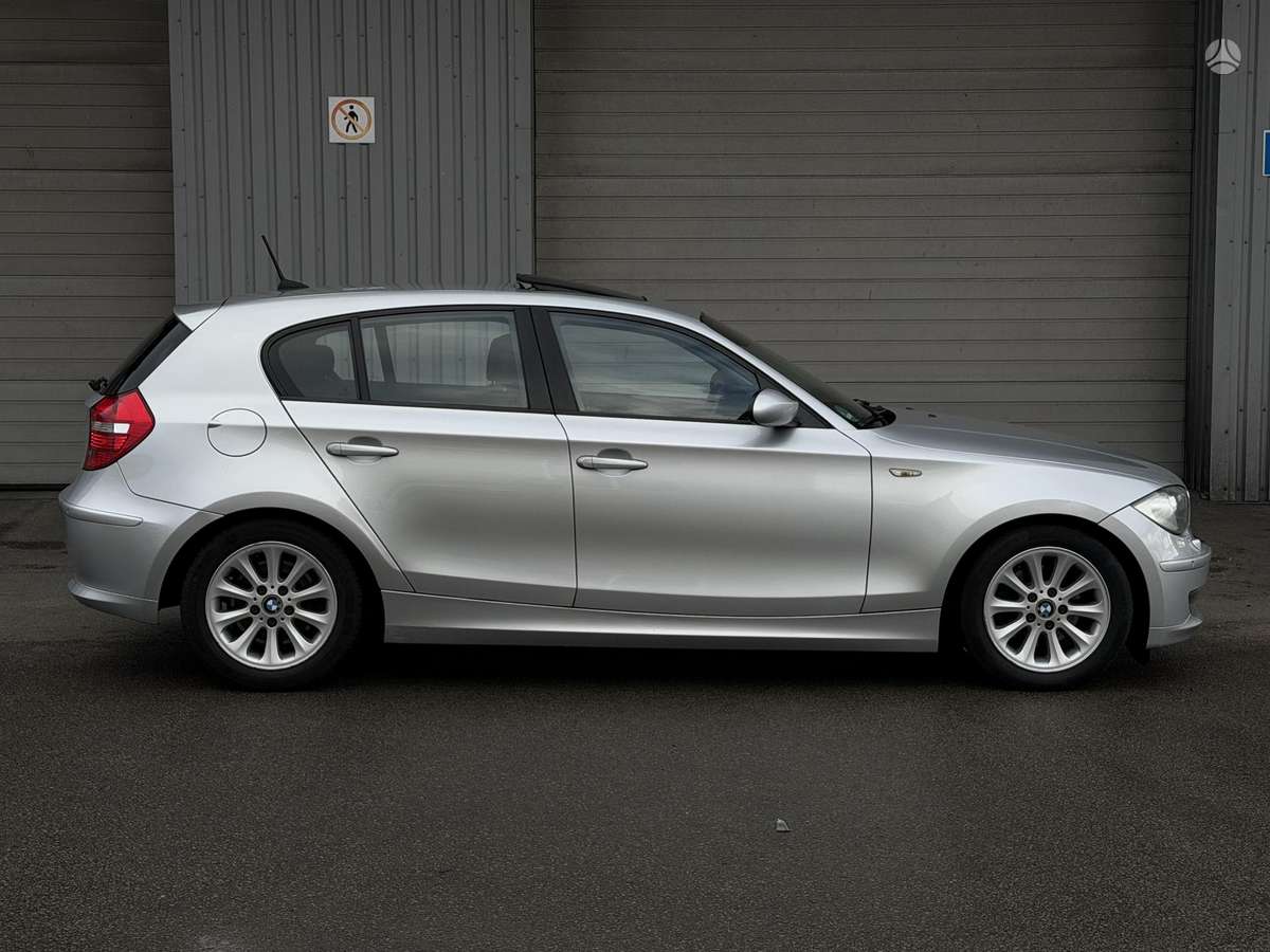 BMW 118, 2.0 l., Хэтчбек