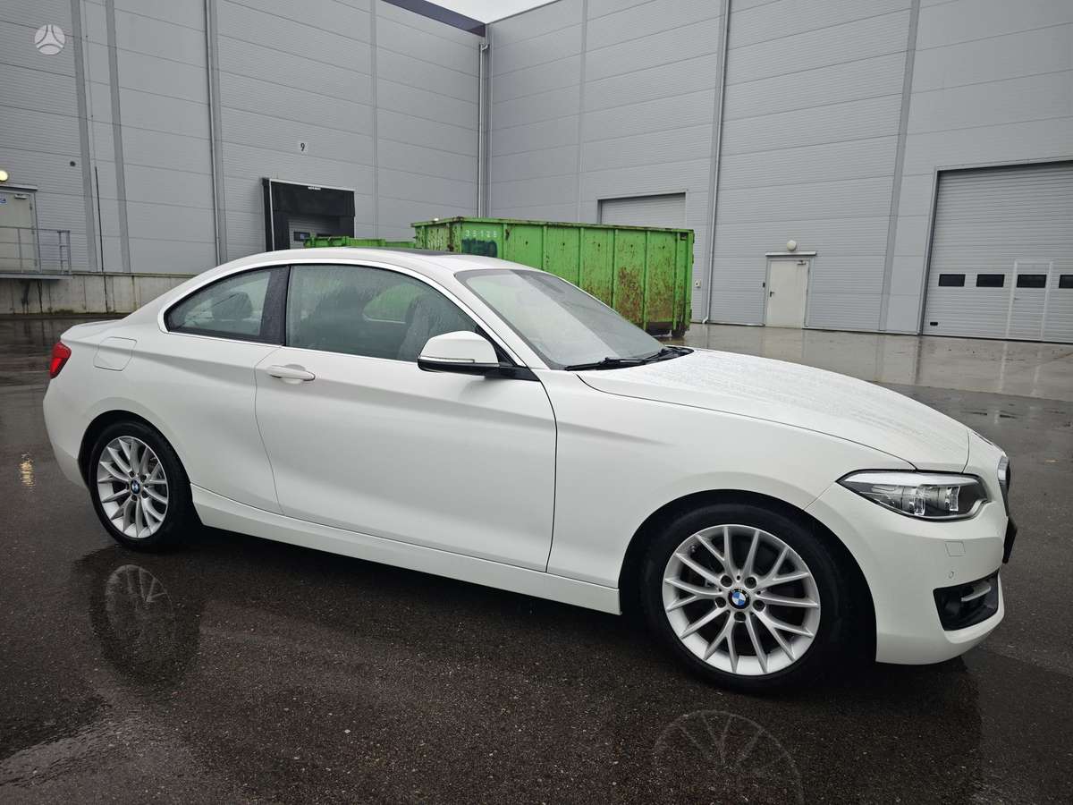 BMW 228, 2.0 l., coupe