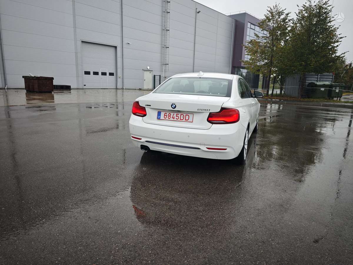 BMW 228, 2.0 l., Купе (coupe)