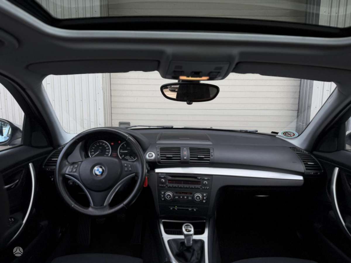 BMW 118, 2.0 l., Хэтчбек