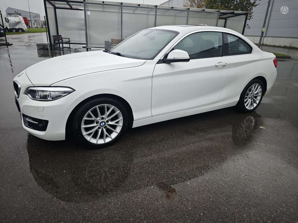 BMW 228, 2.0 l., Купе (coupe)