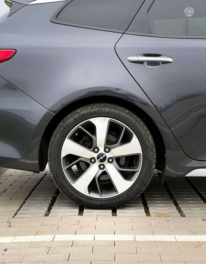 Kia Optima, 1.7 l., wagon