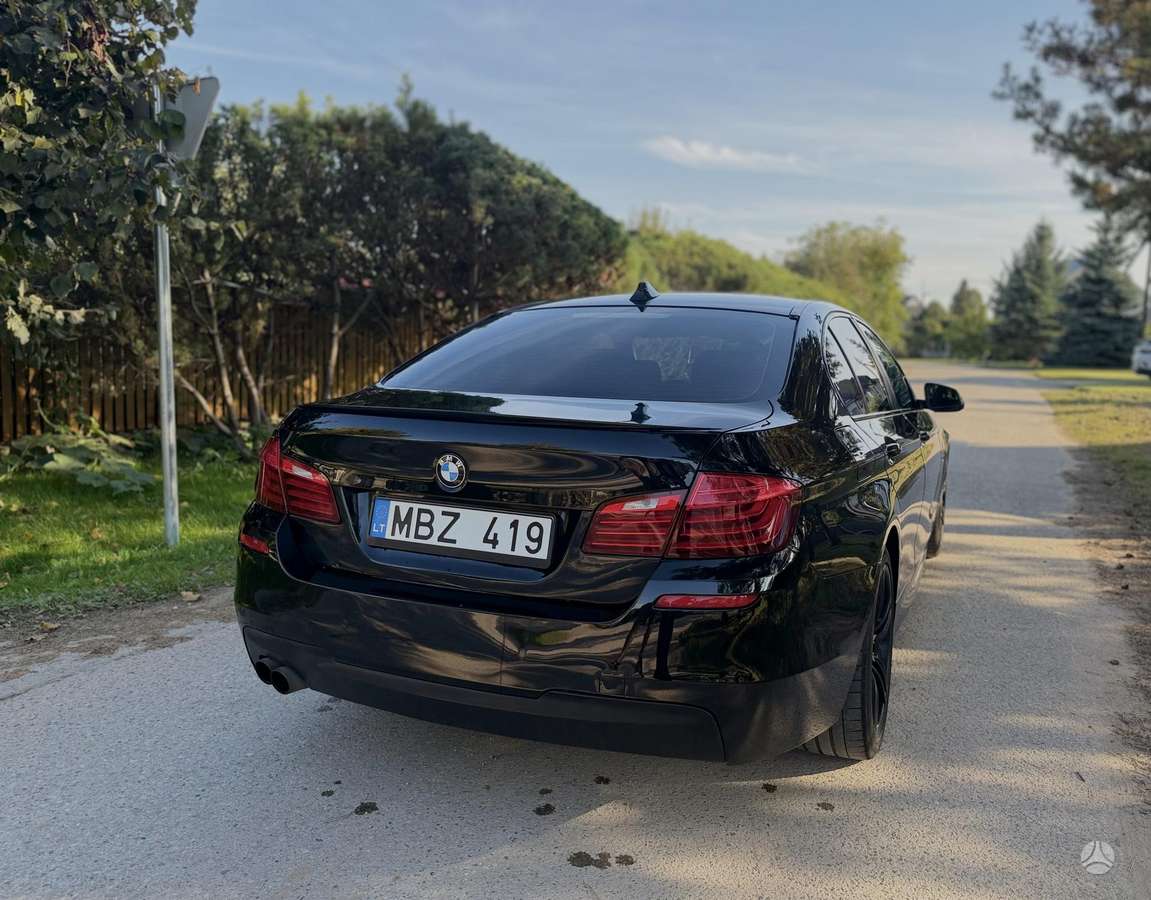 BMW 520, 2.0 l., Седан