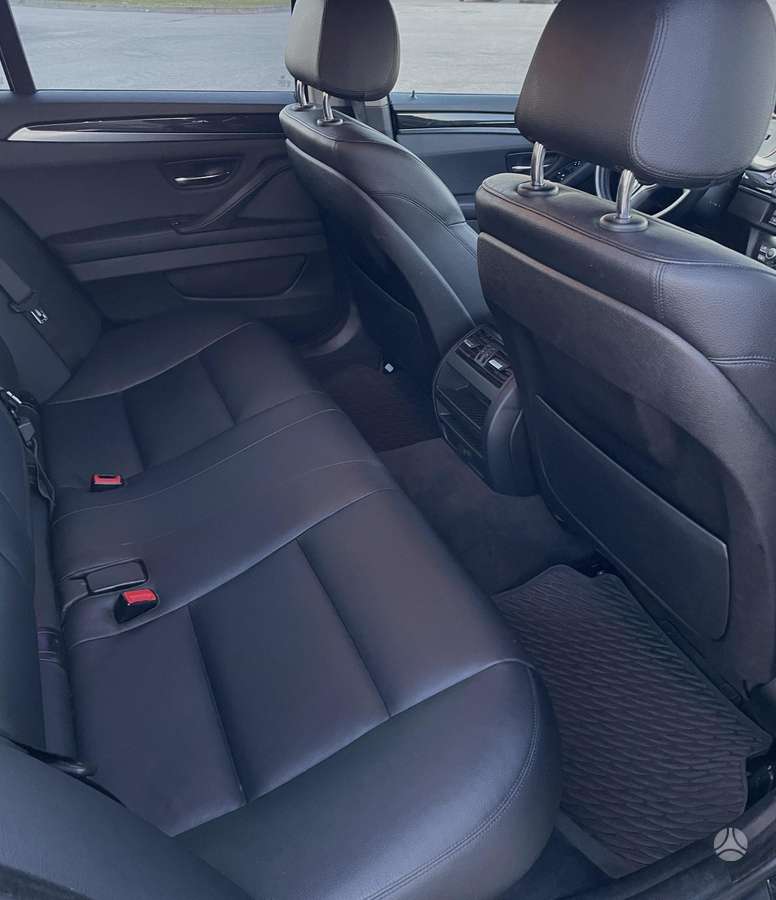 BMW 520, 2.0 l., Седан
