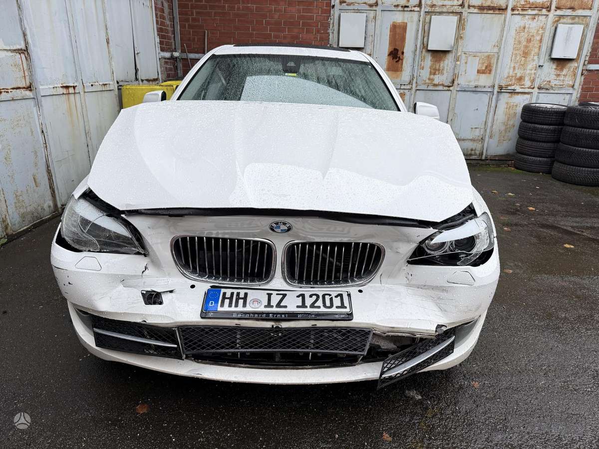 BMW 520, 2.0 l., Седан