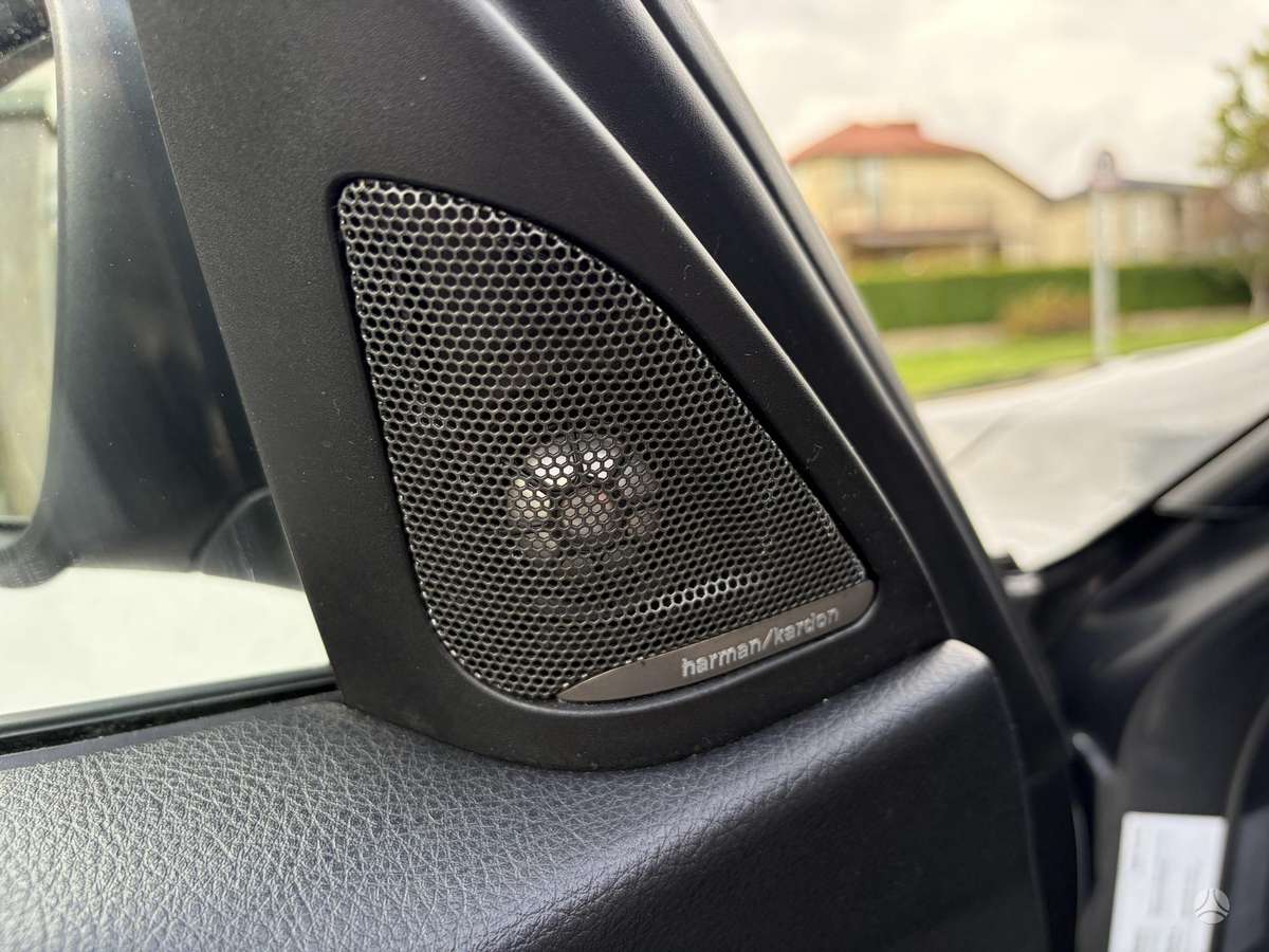 BMW 325, Универсал