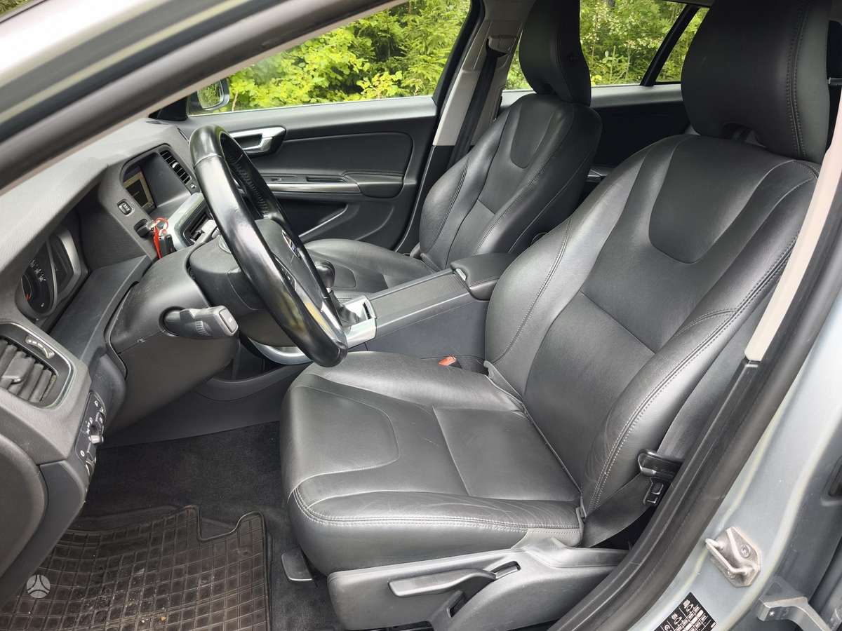 Volvo V60, 1.6 l., wagon