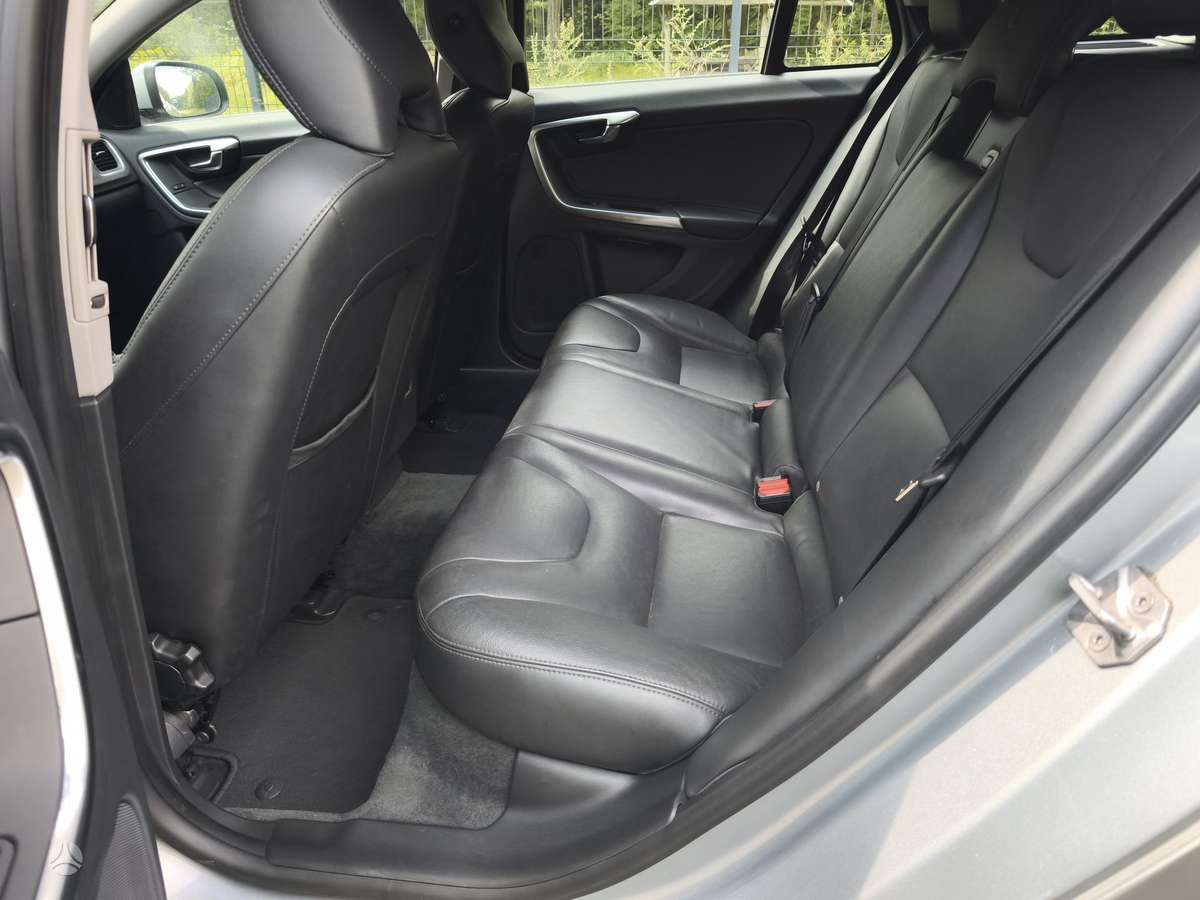 Volvo V60, 1.6 l., wagon