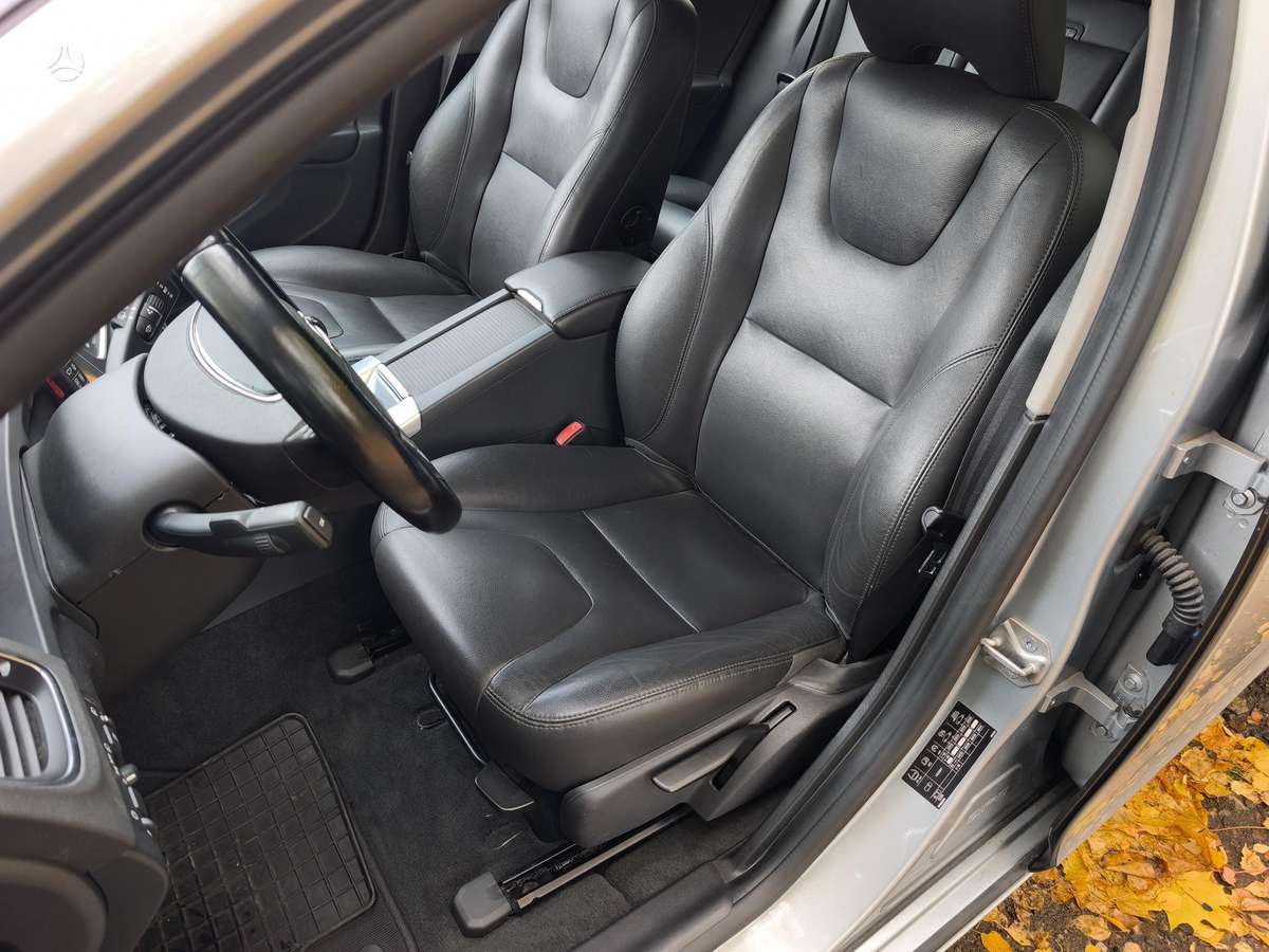 Volvo V60, 1.6 l., wagon